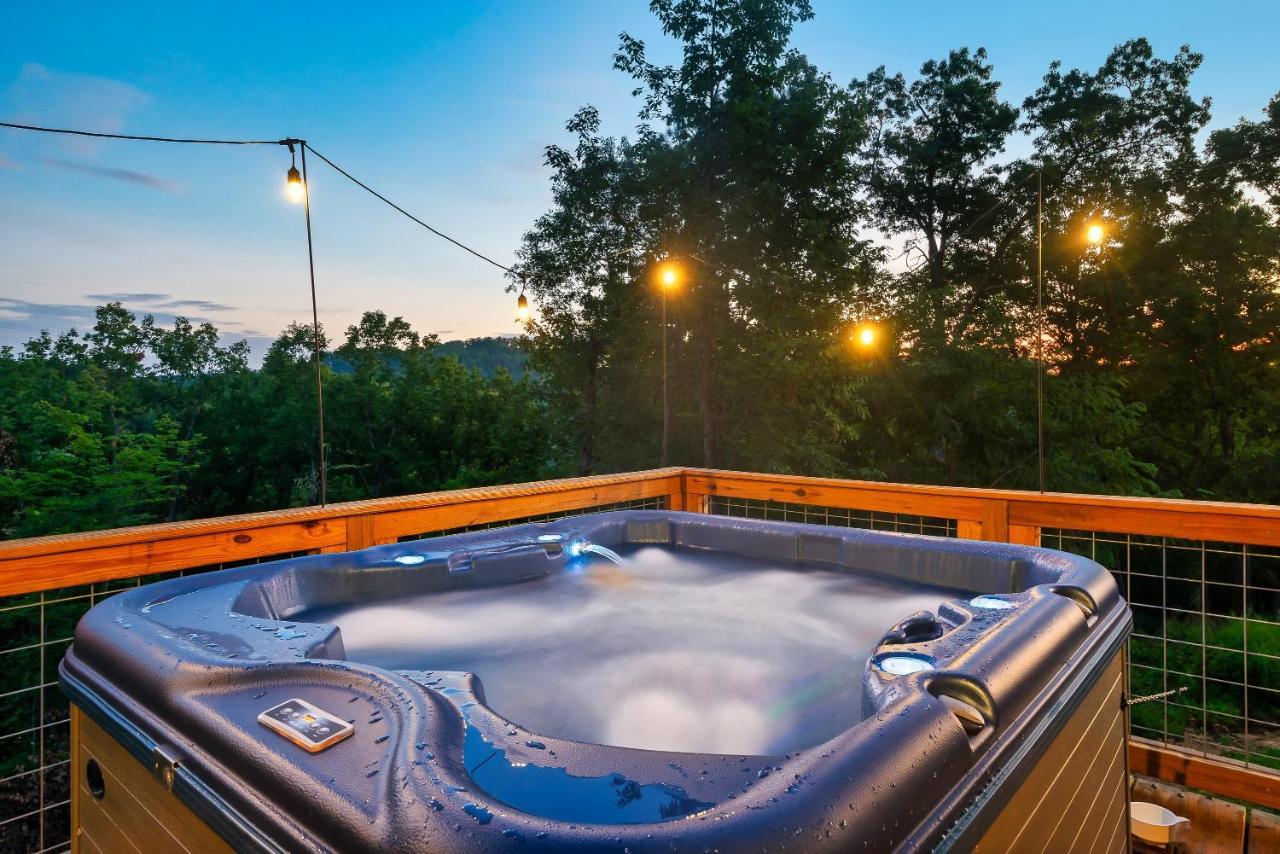 Summer Deals! - 10 Min To Parkway - Mt View- Hot Tub-Cozy Cabin Sevierville Luaran gambar